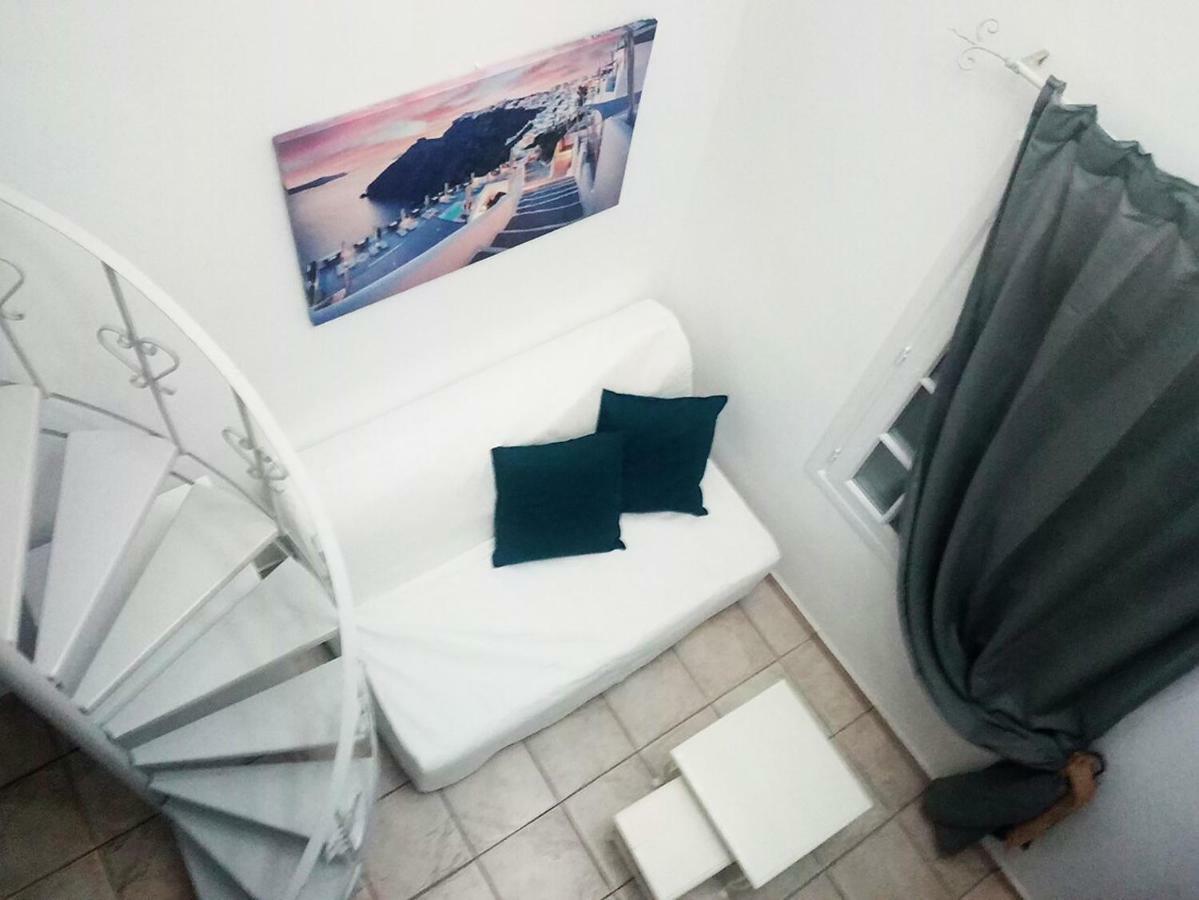 Lavarock Santorini Períssa Eksteriør bilde
